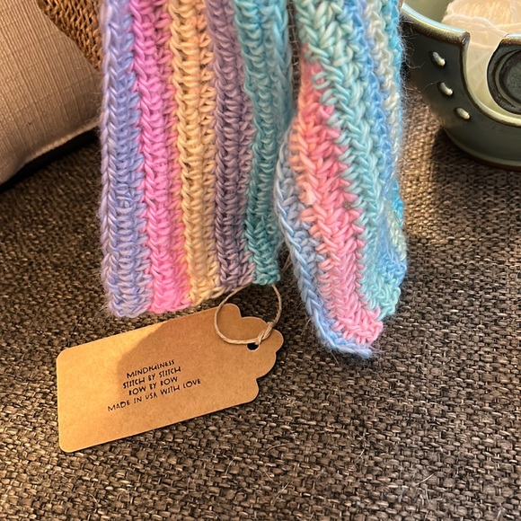 A gorgeous scarf lovingly made by hand in the USA! - Picture 3 of 3